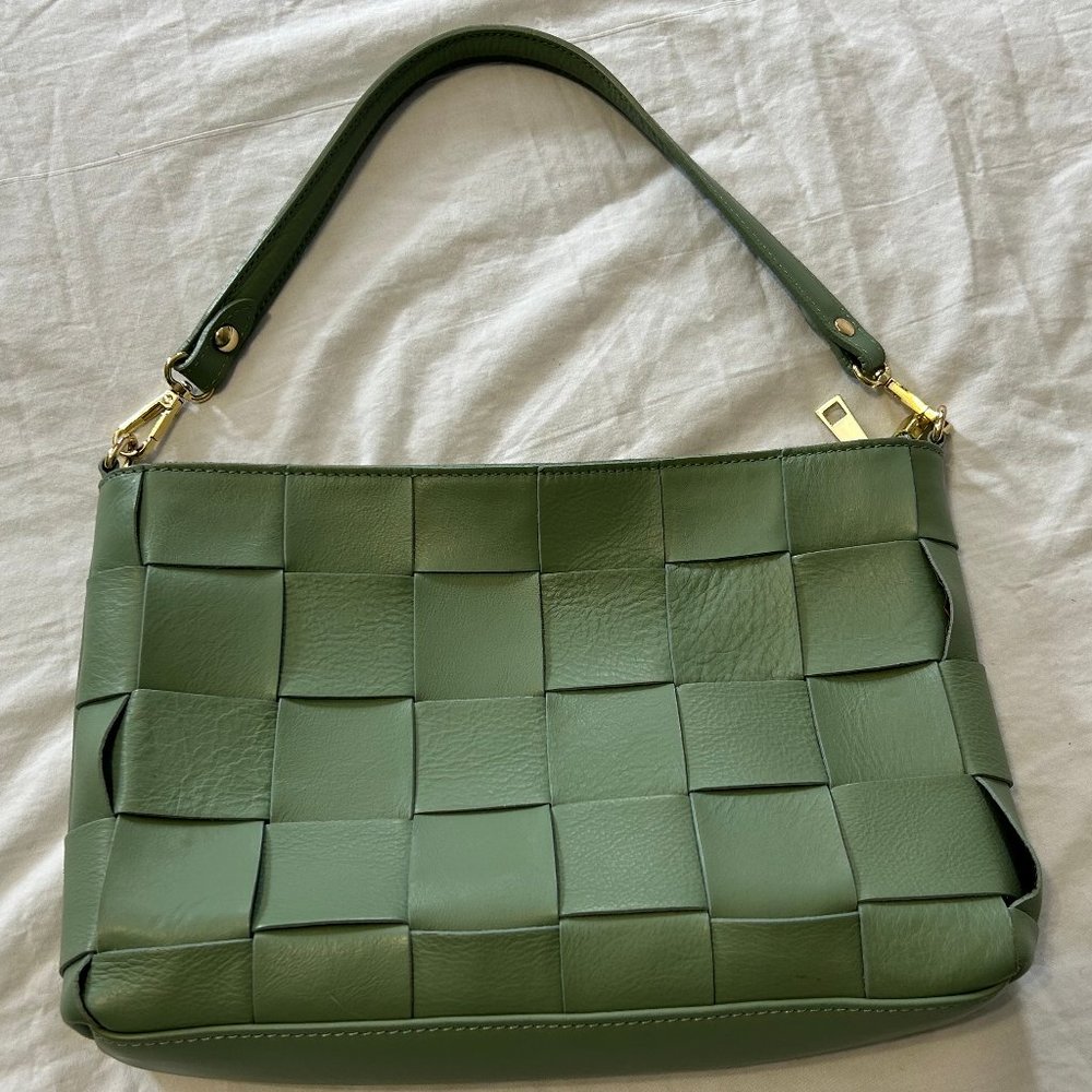 Sage Anna Paola Brit Basket Weave Leather Purse Gem